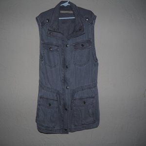 Very cute small gray vest